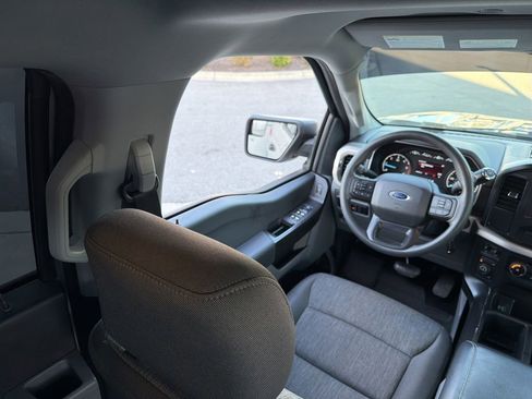 Used 2021 Ford F150 XL w/ Trailer Tow Package image 13