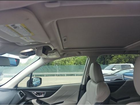 Used 2020 Subaru Forester Limited image 30