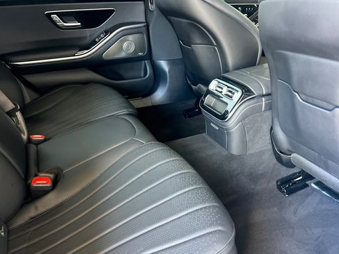 Certified 2022 Mercedes-Benz S 500 4MATIC image 33