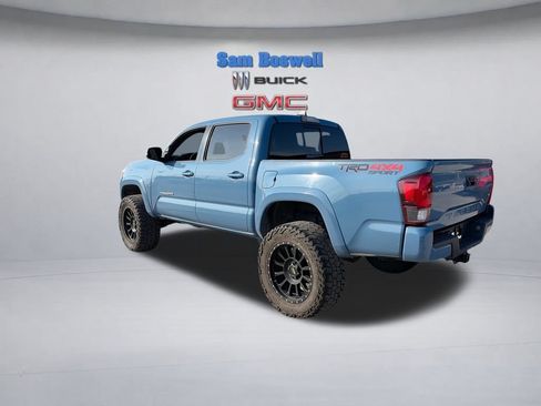 Used 2019 Toyota Tacoma TRD Sport AWD/4WD image 7
