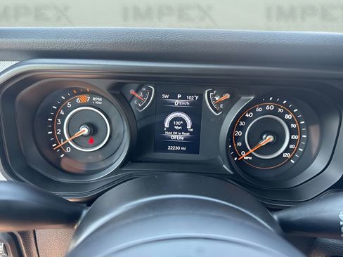 Used 2025 Jeep Wrangler Unlimited Sport AWD/4WD image 24