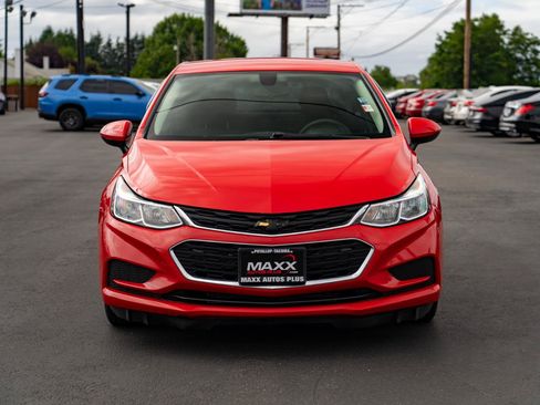 Used 2018 Chevrolet Cruze LS FWD image 3
