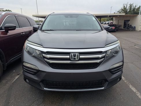 Used 2017 Honda Pilot Touring image 3