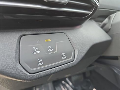 Used 2023 Volkswagen ID.4 Pro S image 29