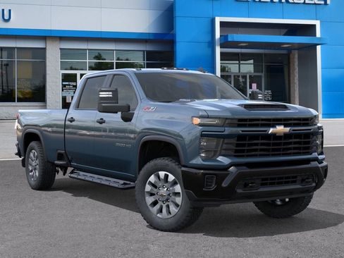 New 2026 Chevrolet Silverado 2500 Custom w/ Custom Convenience Package AWD/4WD image 7