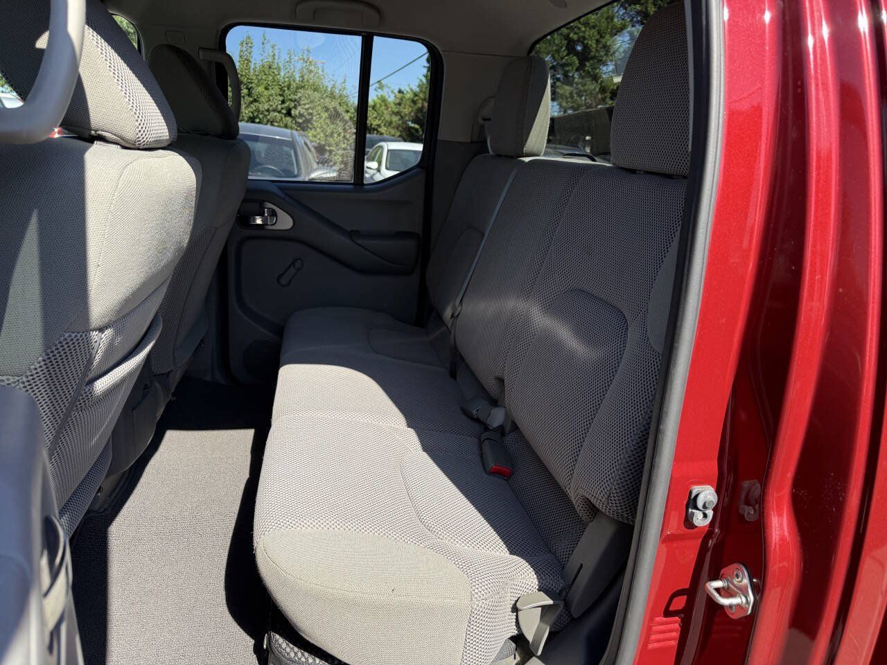 Used 2017 Nissan Frontier S RWD image 11