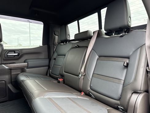 Used 2022 GMC Sierra 1500 Denali image 31