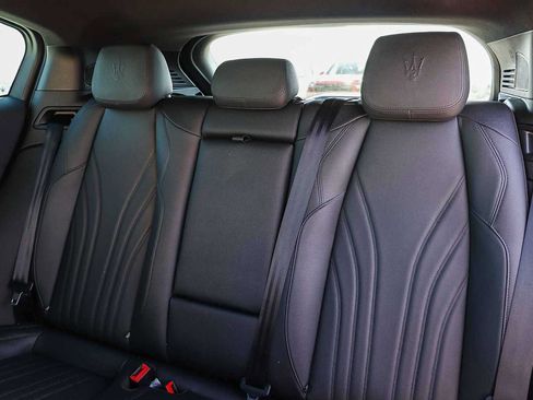 Used 2024 Maserati Grecale GT AWD/4WD image 19