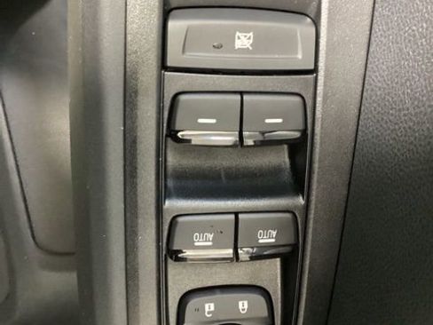 Certified 2026 Subaru Crosstrek 2.0i Premium AWD/4WD image 17