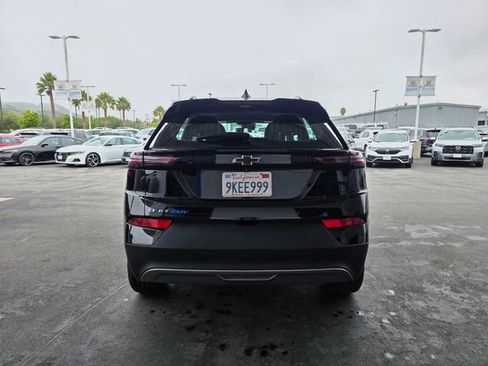 Used 2023 Chevrolet Bolt EUV LT w/ Comfort Package FWD image 17
