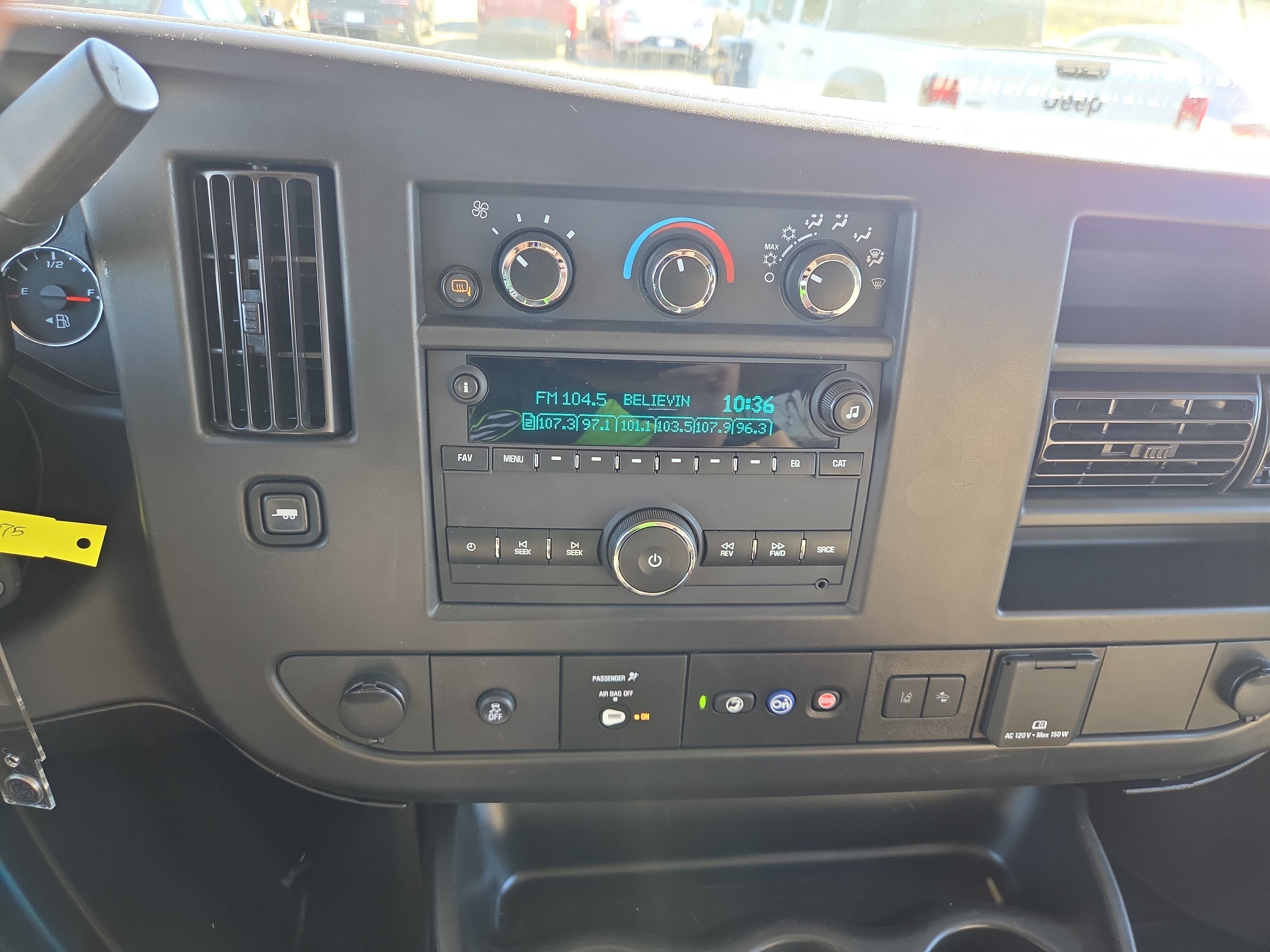 Used 2025 Chevrolet Express 3500 LT w/ LT Preferred Equipment Group RWD image 14