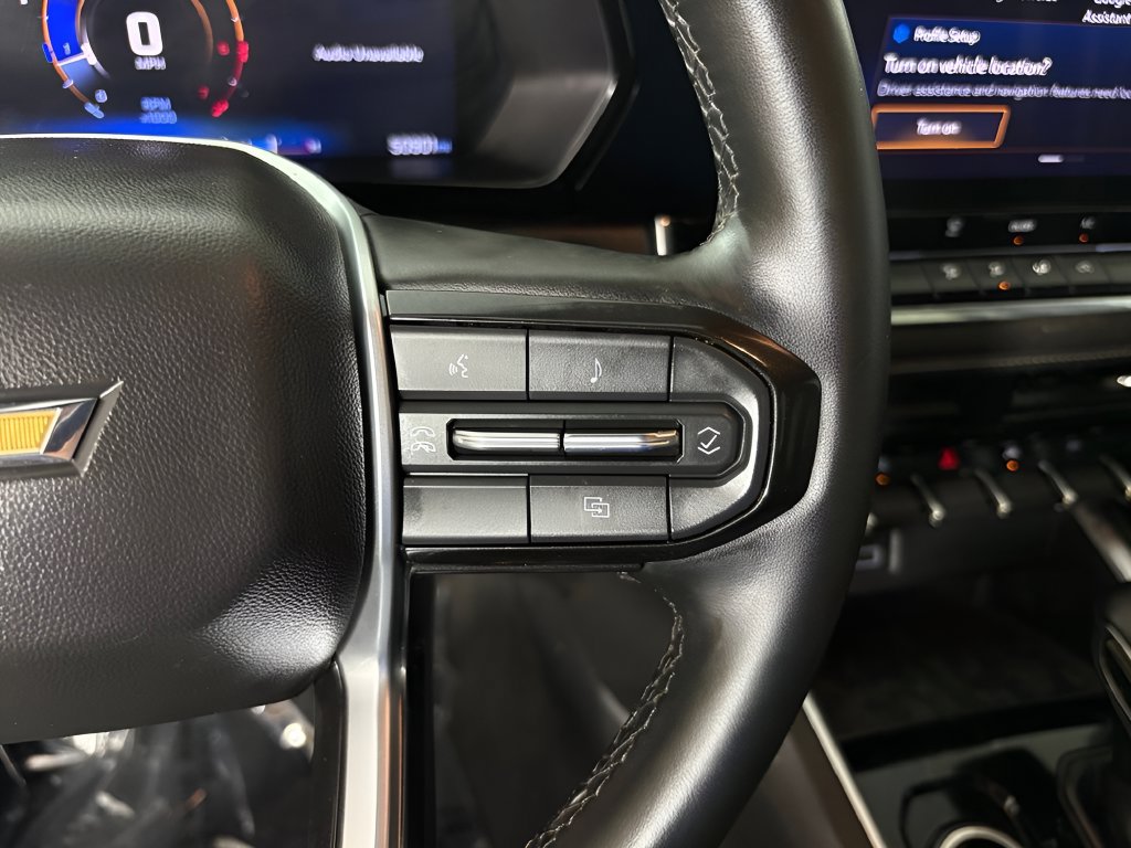 Used 2024 Chevrolet Colorado LT AWD/4WD image 17