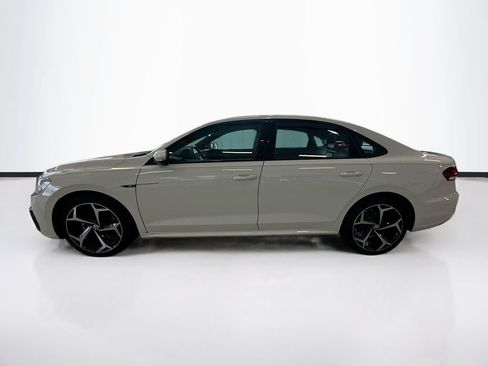 Used 2021 Volkswagen Passat 2.0T R-Line FWD image 8