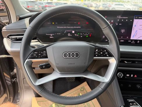 Used 2025 Audi Q5 Premium Plus w/ Premium Plus AWD/4WD image 14