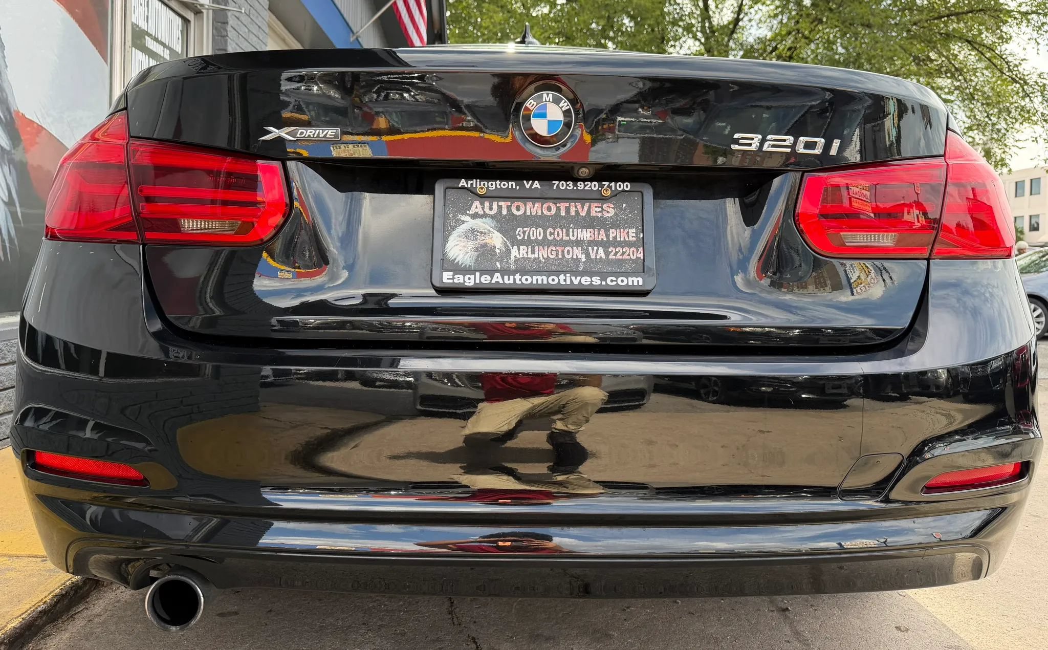 Used 2018 BMW 320i xDrive Sedan AWD/4WD image 4