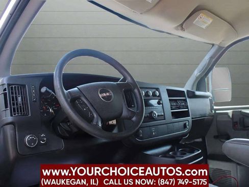 Used 2009 GMC Savana 3500 RWD image 21