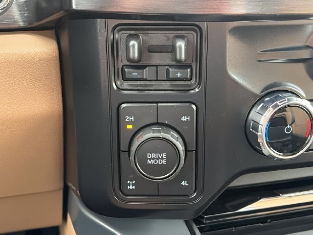 New 2027 Ford F350 Lariat w/ Black Appearance Package AWD/4WD image 26