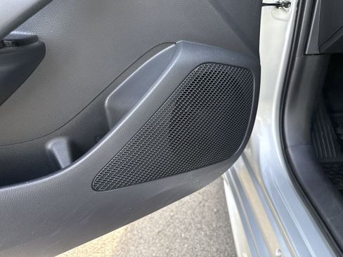 Used 2019 Toyota Corolla SE image 29