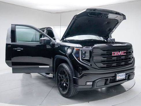 Used 2026 GMC Sierra 1500 Elevation w/ Elevation Select Package AWD/4WD image 15