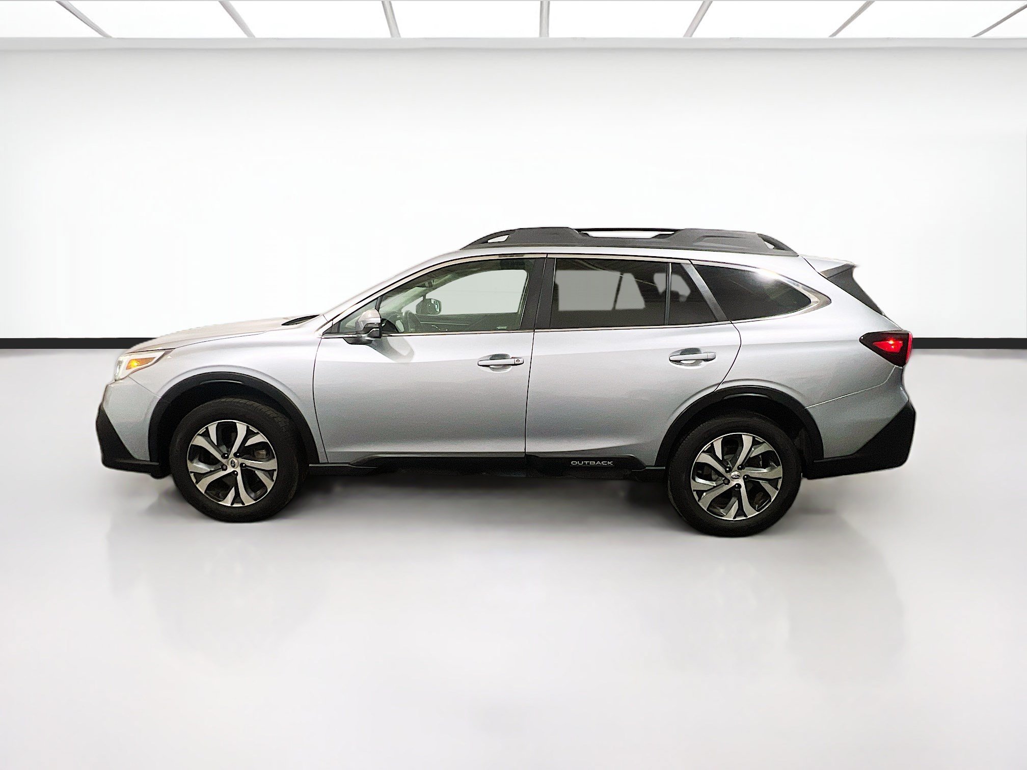 Used 2022 Subaru Outback Limited AWD/4WD image 25