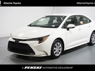 Certified 2021 Toyota Corolla LE image 1