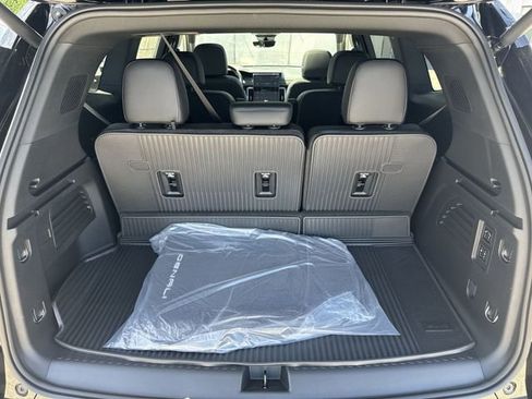 New 2026 GMC Acadia Denali w/ Super Cruise Package AWD/4WD image 25