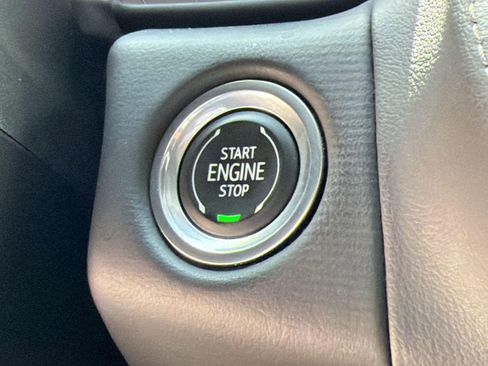 Used 2023 Chevrolet Tahoe Z71 w/ Luxury Package image 27