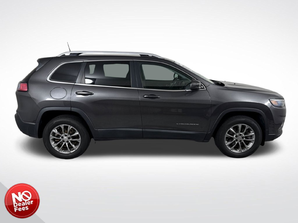 Used 2019 Jeep Cherokee Latitude Plus w/ Comfort/Convenience Group AWD/4WD image 2