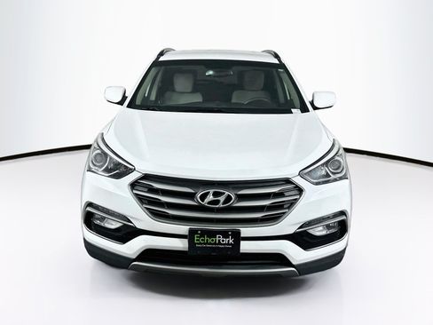 Used 2017 Hyundai Santa Fe Sport FWD image 2