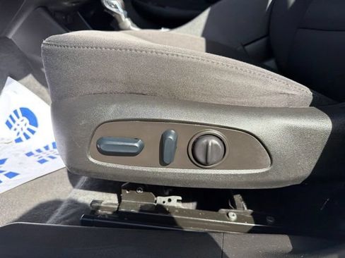 Used 2022 Chevrolet Malibu LT FWD image 14