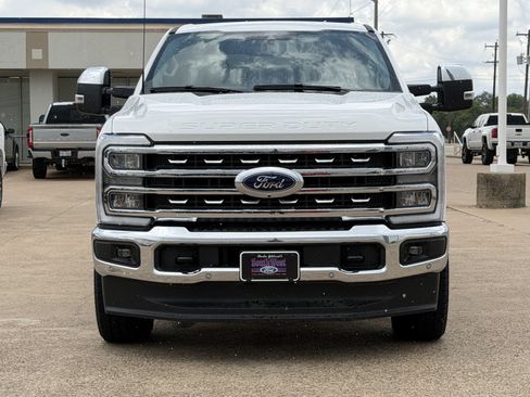 Used 2025 Ford F250 Lariat w/ Lariat Ultimate Package AWD/4WD image 9