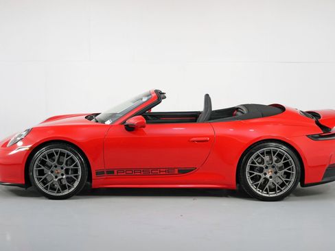 Used 2025 Porsche 911 Carrera image 52