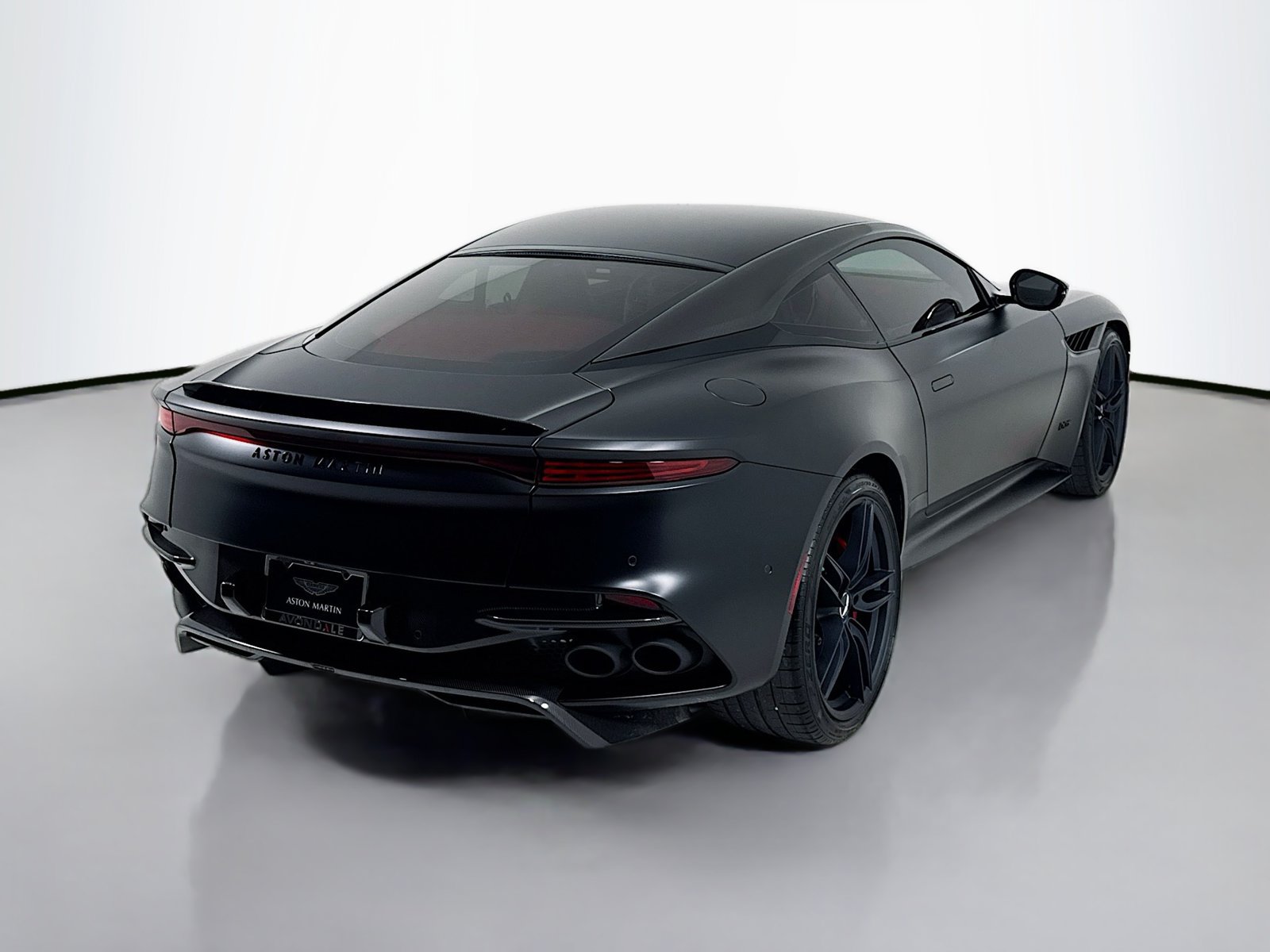 Used 2023 Aston Martin DBS Coupe RWD image 8