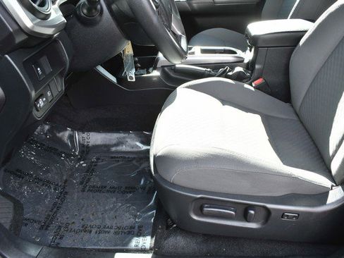 Certified 2022 Toyota Tacoma SR5 image 15