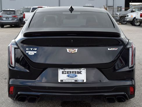 Used 2023 Cadillac CT4 V Blackwing w/ Driver Assist Package RWD image 5