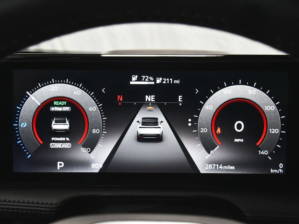 Used 2024 Nissan Ariya AWD image 31