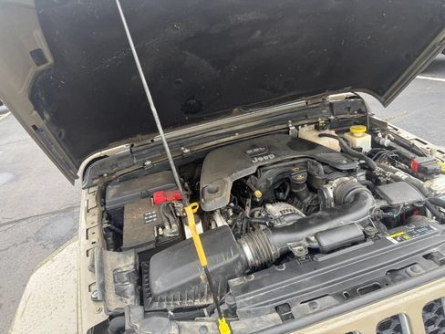 Used 2020 Jeep Gladiator Overland AWD/4WD image 69