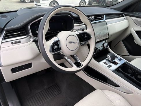 Used 2026 Jaguar F-PACE R-Dynamic S AWD/4WD image 19