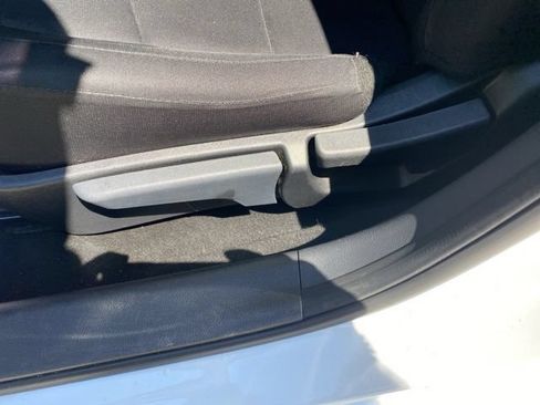 Used 2024 Nissan Sentra S FWD image 30