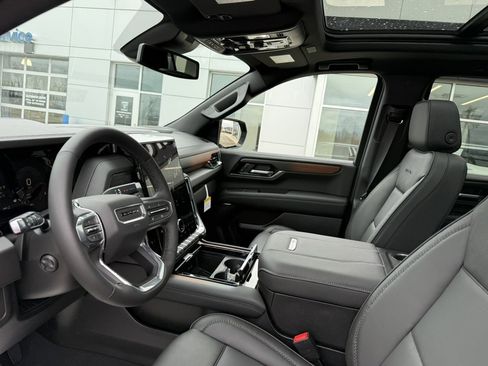 New 2026 GMC Yukon Denali image 15
