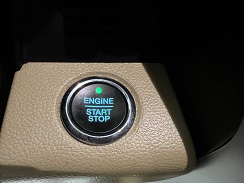 Used 2021 Ford F250 Lariat w/ Lariat Ultimate Package image 32