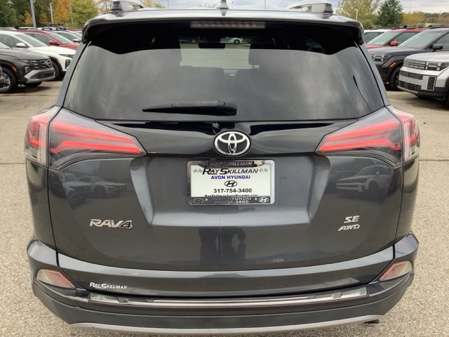 Used 2017 Toyota RAV4 SE w/ Power Extra Value Package AWD/4WD image 4
