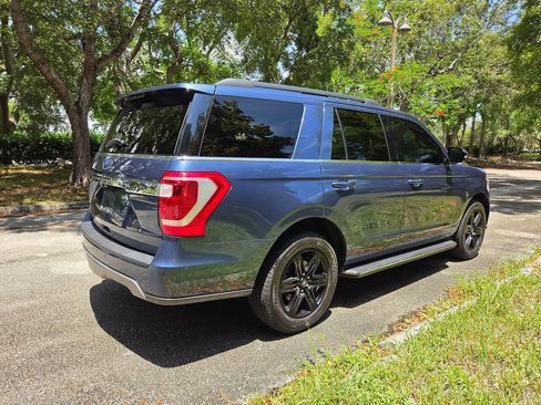 Used 2020 Ford Expedition XLT w/ Equipment Group 202A RWD image 7