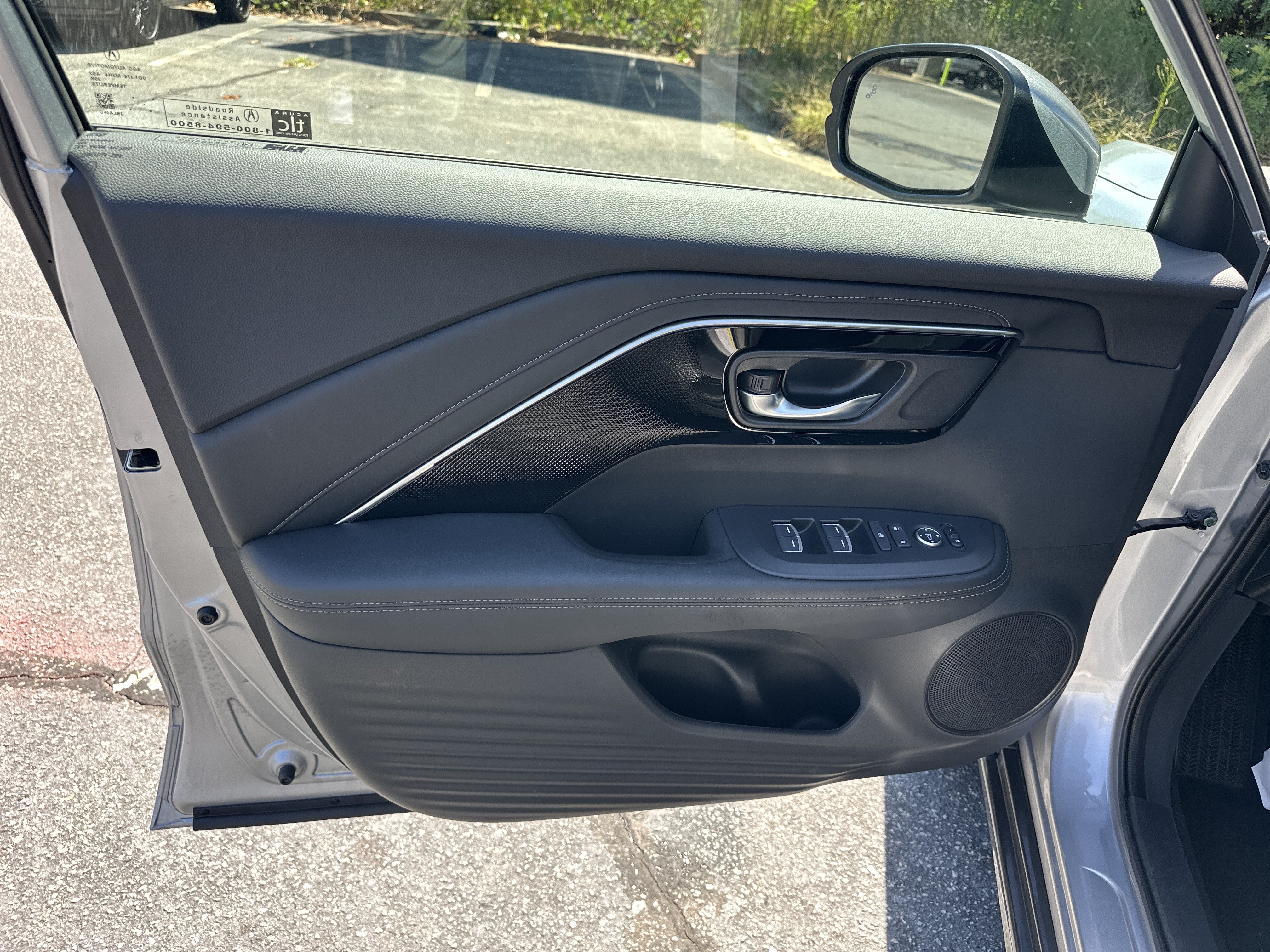 Certified 2025 Acura ADX FWD image 10