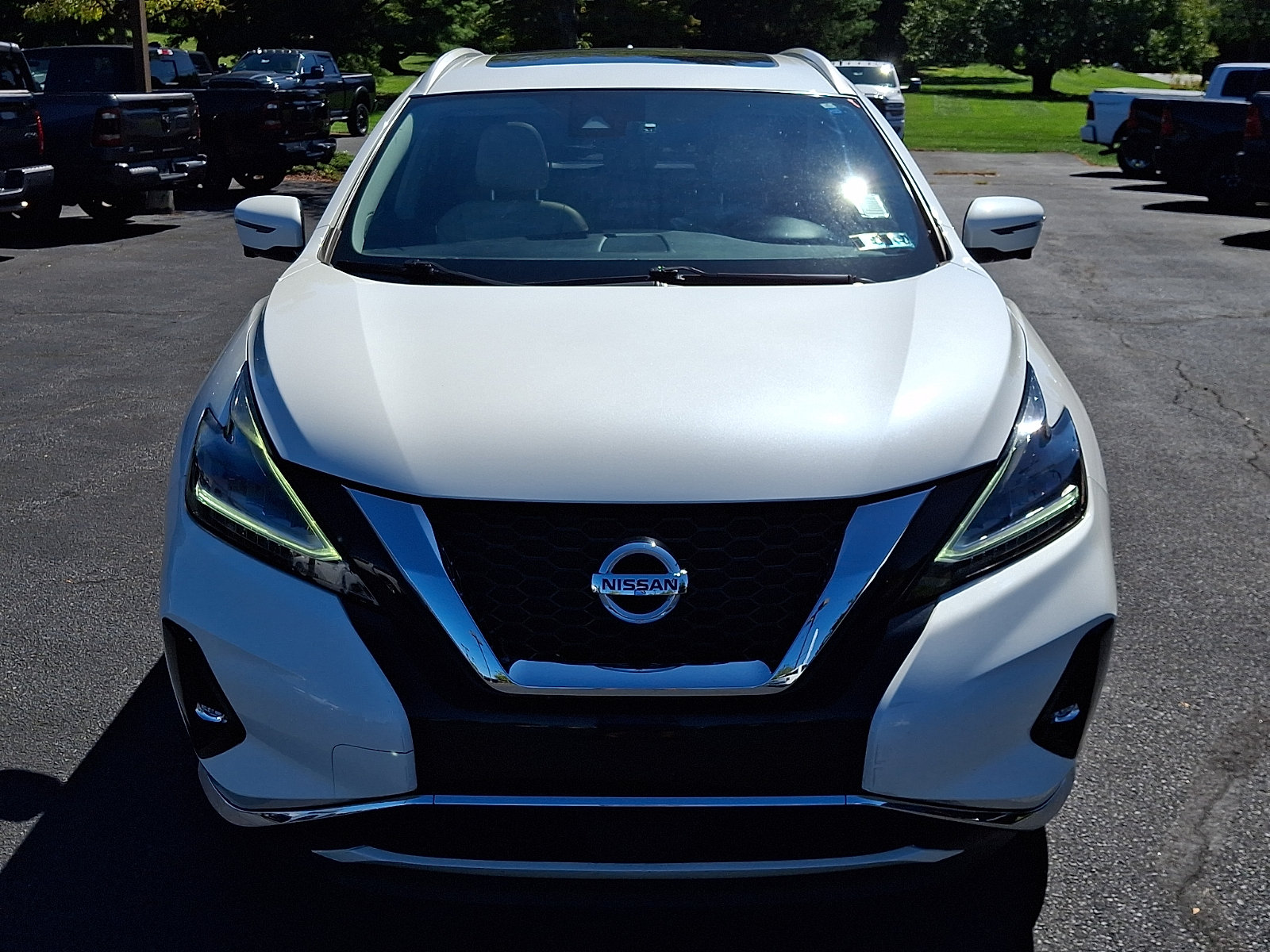 Used 2020 Nissan Murano SL w/ Moonroof Package AWD/4WD image 2