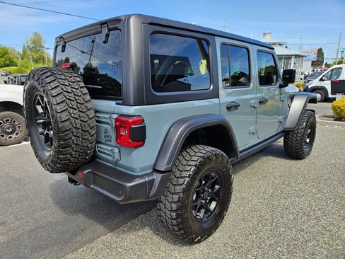 Used 2024 Jeep Wrangler Unlimited AWD/4WD image 5