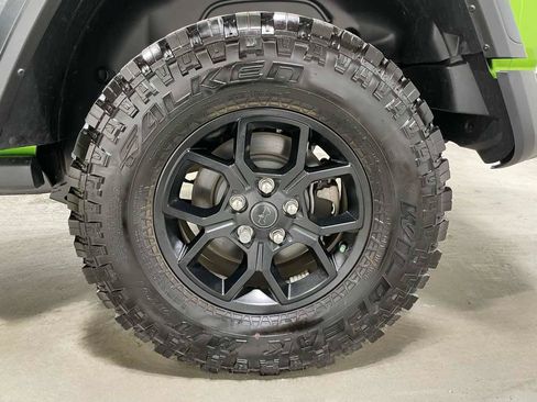 Used 2025 Jeep Wrangler Unlimited Sport AWD/4WD image 6