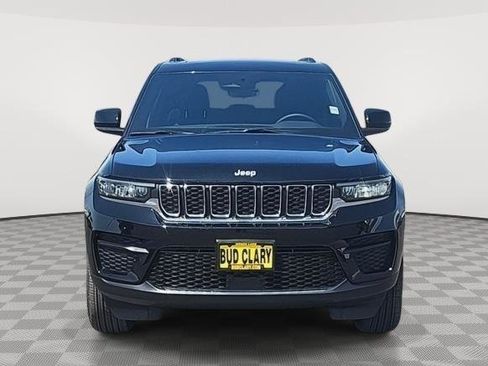 New 2025 Jeep Grand Cherokee Laredo X w/ Luxury Tech Group I AWD/4WD image 8