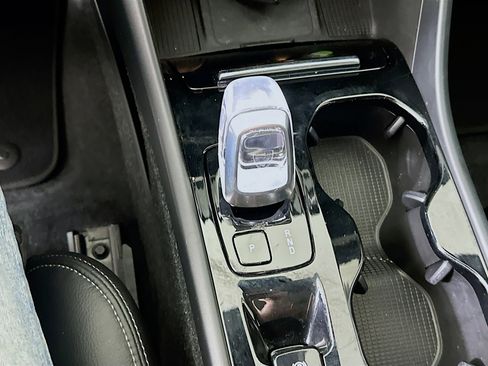 Used 2023 Volvo XC40 B4 Plus w/ Driver Assist Package FWD image 25