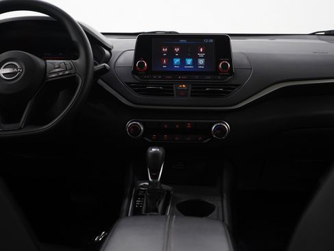 Used 2024 Nissan Altima 2.5 S image 14